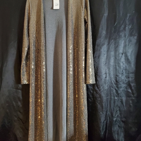 Cardigan - Picture 2 of 3